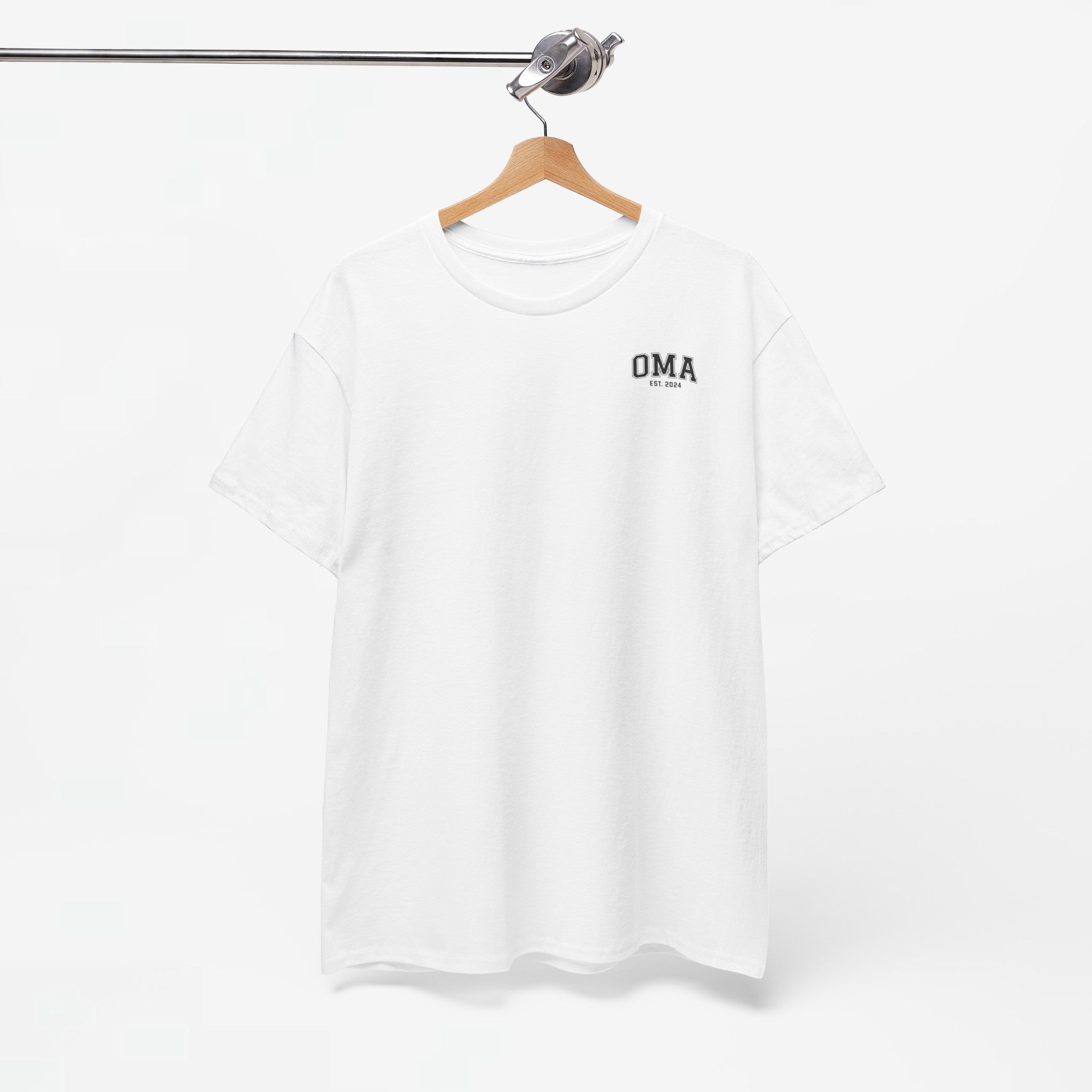 Gepersonaliseerde Moederdag Mama Cadeau - T-shirt - OMA kleine print - EST [Jaar]