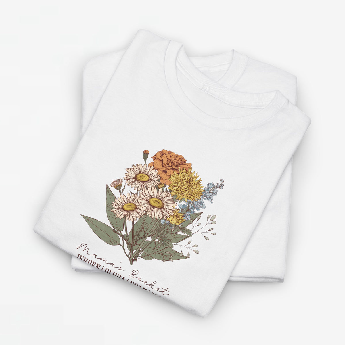 Wit T-shirt met bloemenboeketprint op de borst en kleine siertekst onderaan