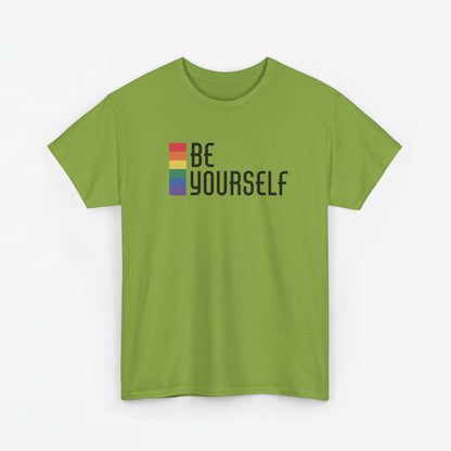 Gay Pride T-shirt - Be Yourself (zwarte tekst) - Oversized #25