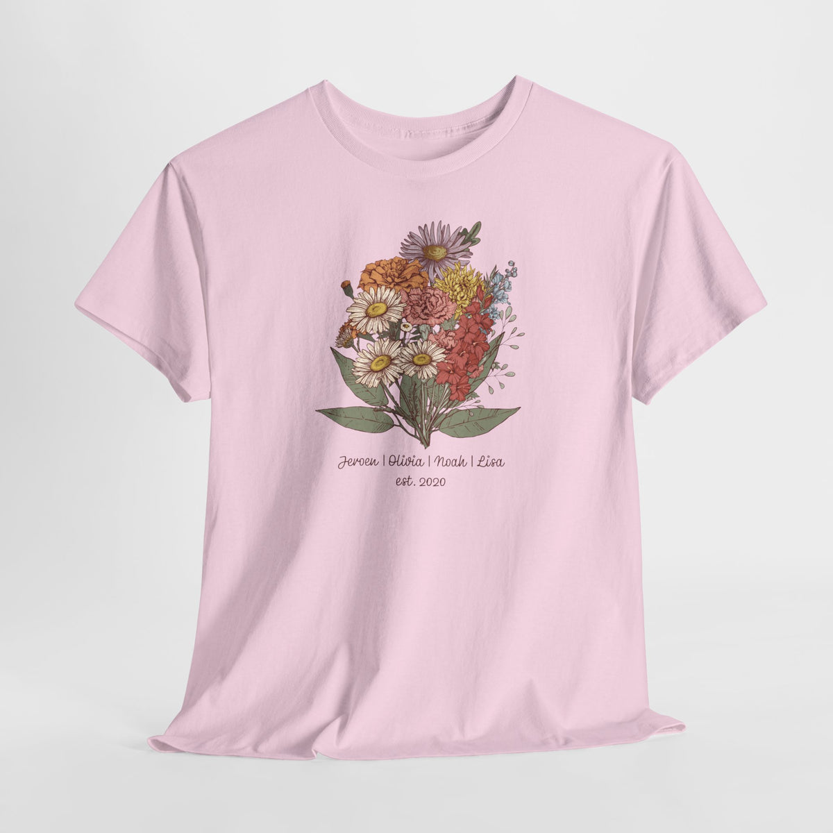 Roze T-shirt met bloemenboeketprint op de borst en ondertekst