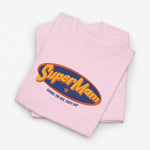 Lichtroze T-shirt met ovale SuperMam-opdruk op de borst