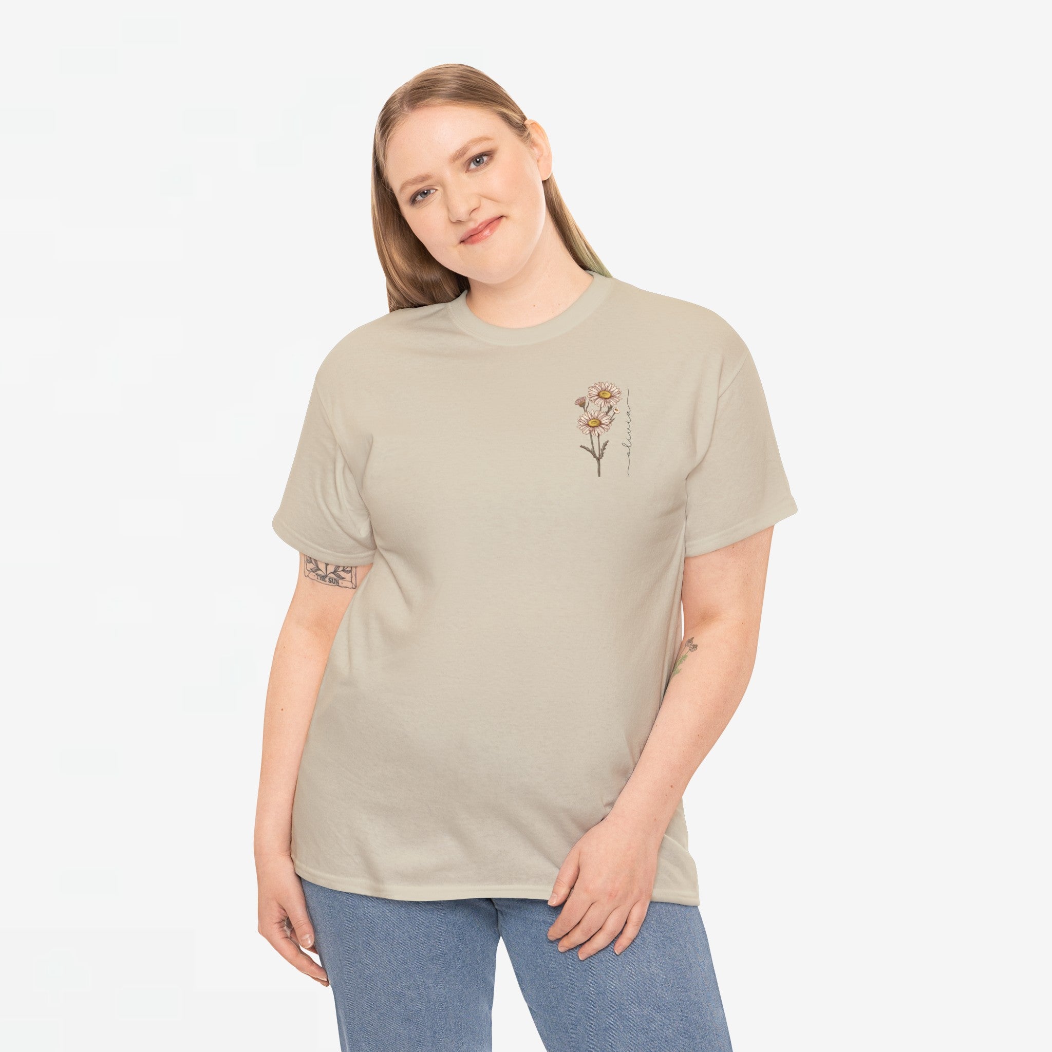 Gepersonaliseerde Moederdag Mama Cadeau - T-shirt - Geboortemaand bloem met naam - kleine print (zwarte tekst)