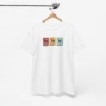 Wit oversized T-shirt met ronde hals en periodiek-systeemprint op de borst