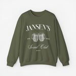 Olijfkleurige sweatshirt met opdruk 'JANSEN'S', bierpullen en 'EST. 2024', ronde hals