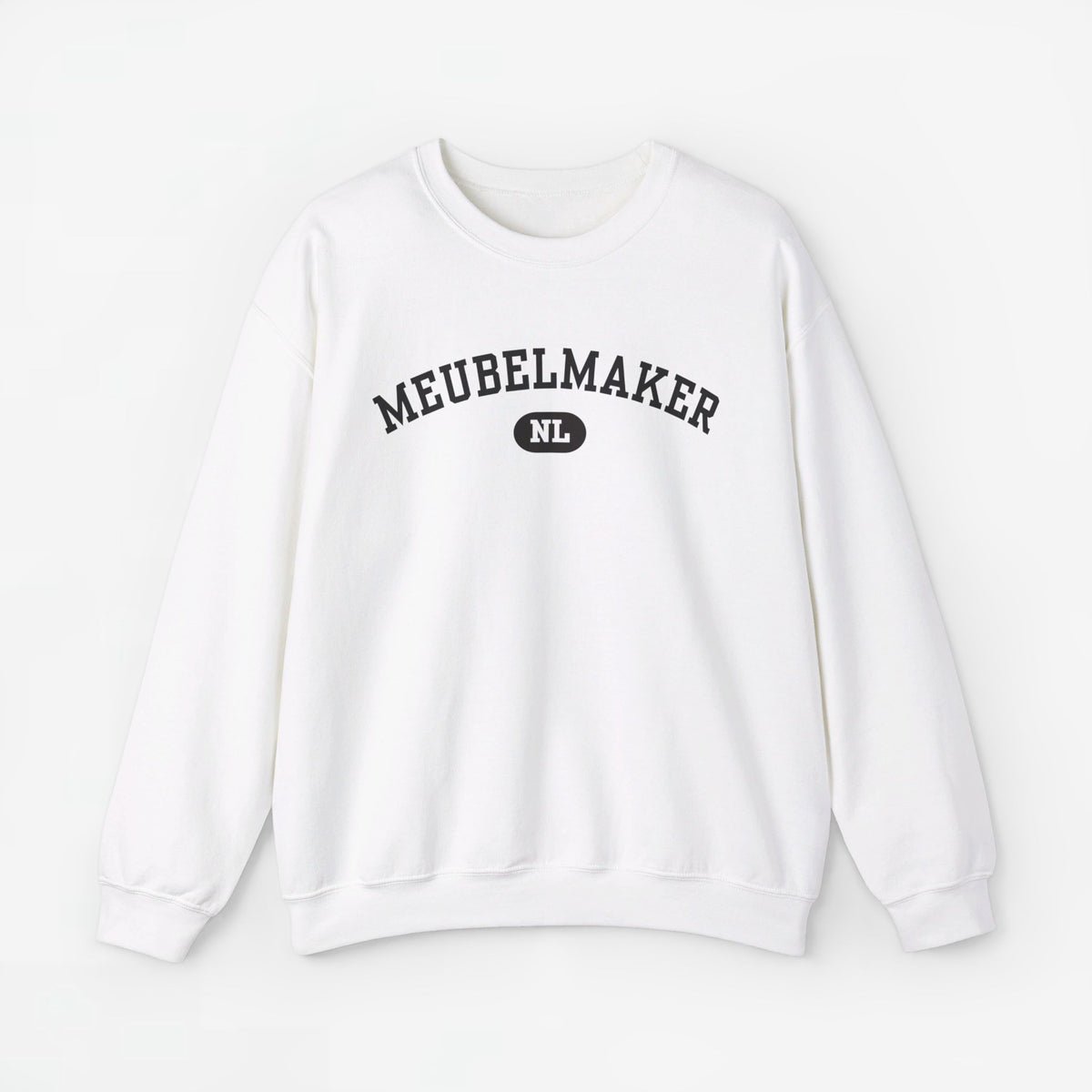Witte sweatshirt met ronde hals en opdruk 'MEUBELMAKER' met NL-logo.