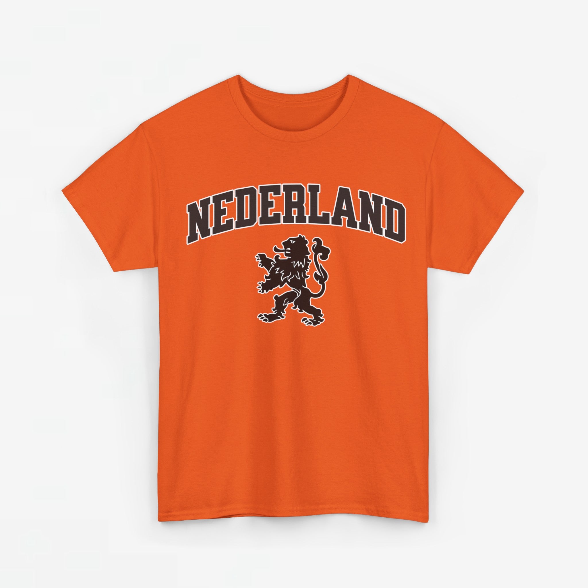 Oranje T-shirt voor EK, WK en Koningsdag - Personaliseer met Naam & Rugnummer - NEDERLAND met Leeuw (zwarte tekst)