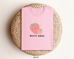 Lichtroze oversized T-shirt met aardbei-illustratie en tekst 'Beste Mama'