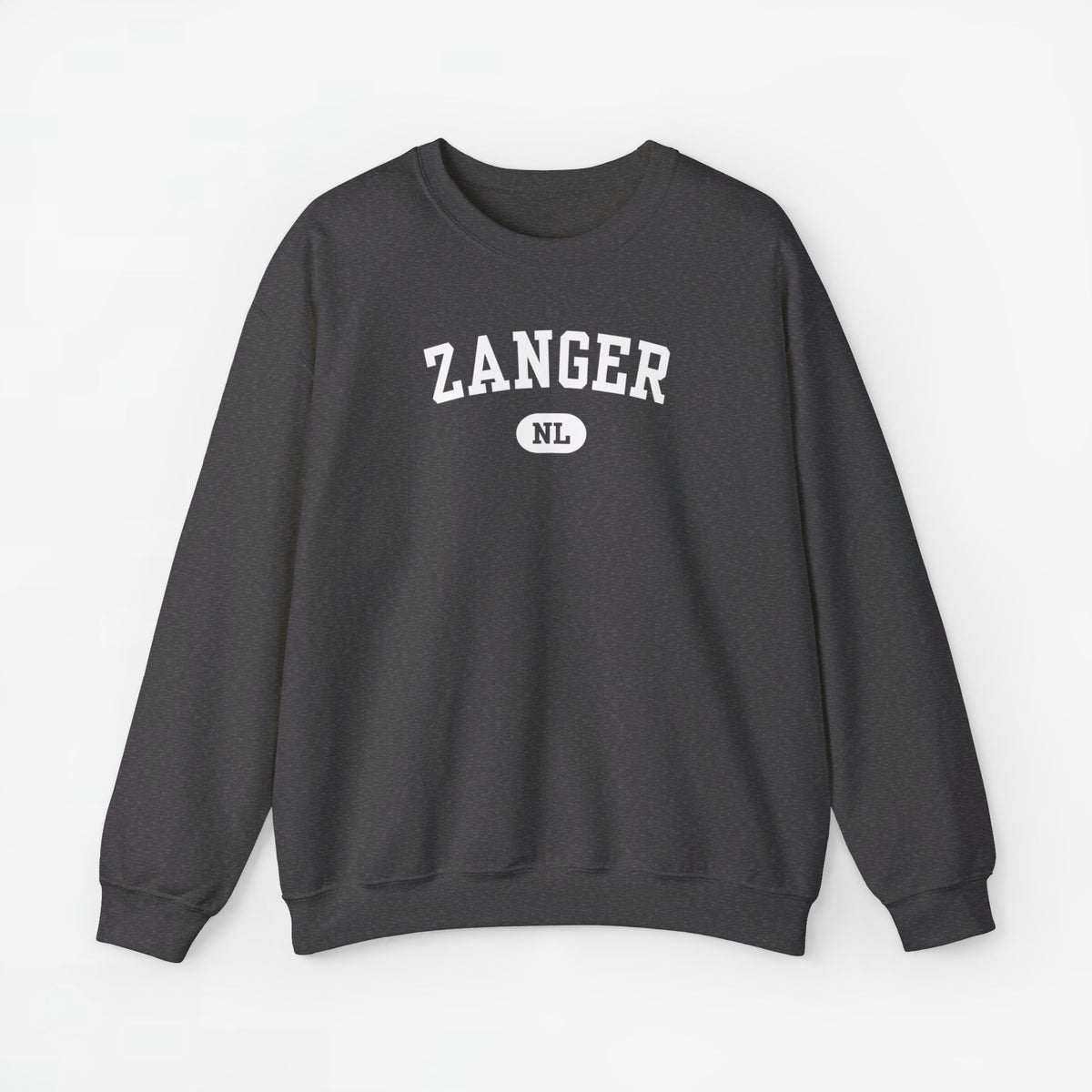 Donkergrijze trui met ZANGER-print op de borst, ronde hals en lange mouwen.