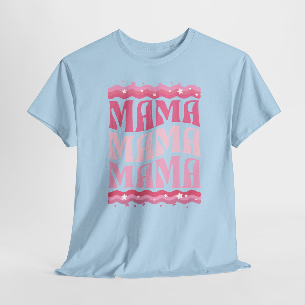 Lichtblauwe T-shirt met roze MAMA-print op de voorkant, ronde hals