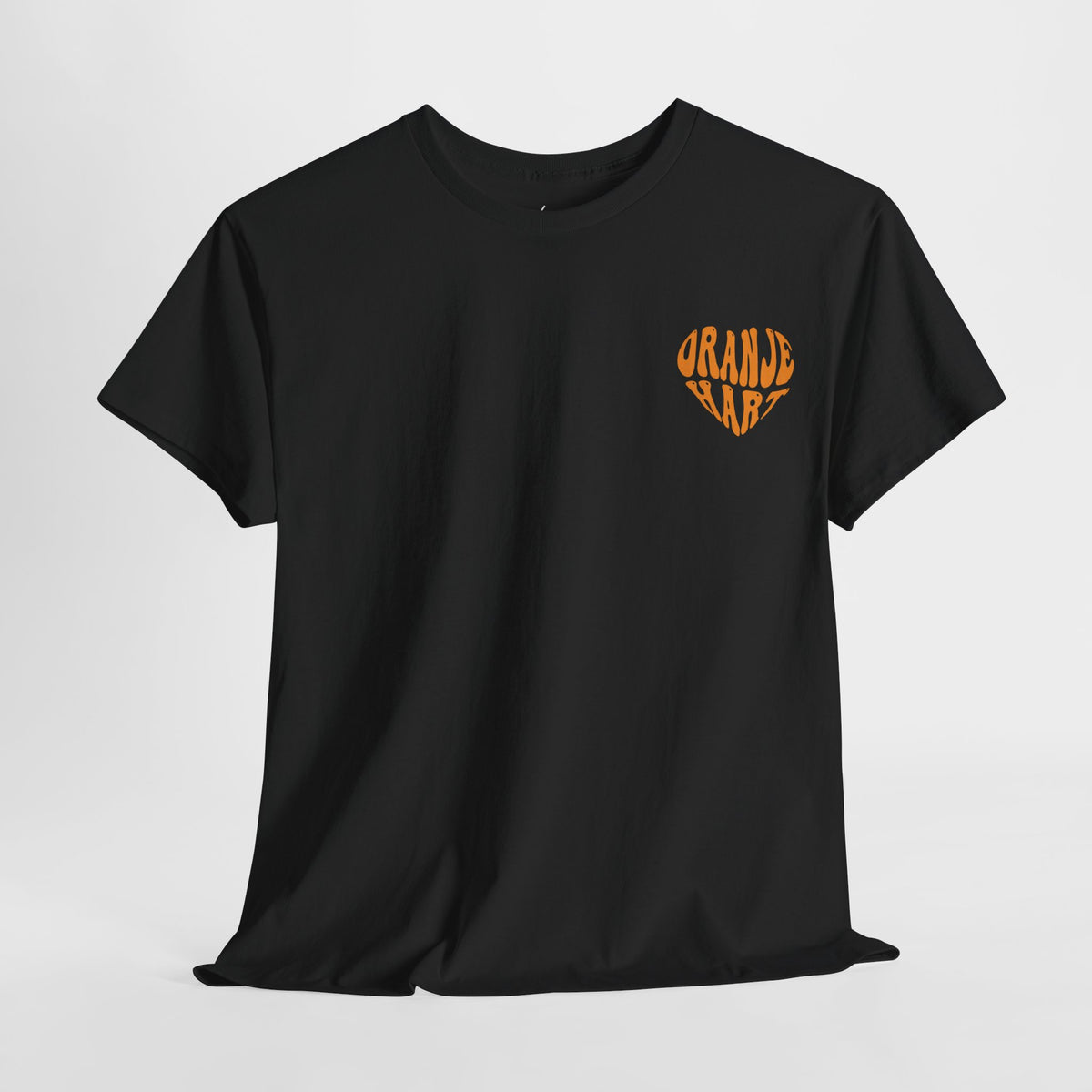 Zwart dames T-shirt met kleine oranje borstprint
