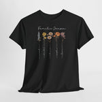 Zwart t-shirt met Familie Janssen bloemenprint op borst