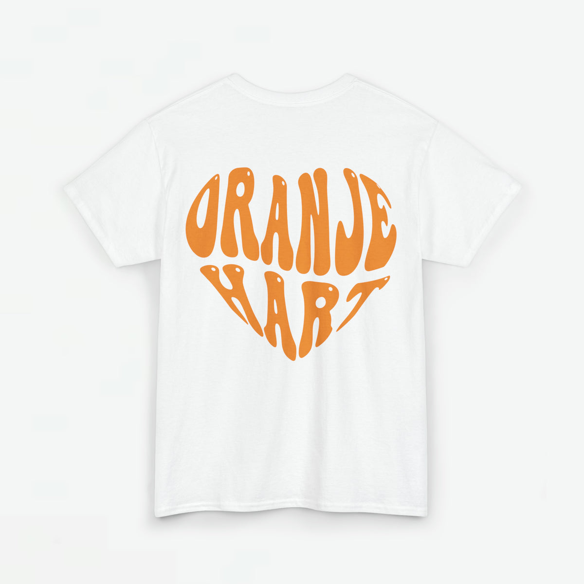 Witte T-shirt met grote oranje rugprint in hartvorm
