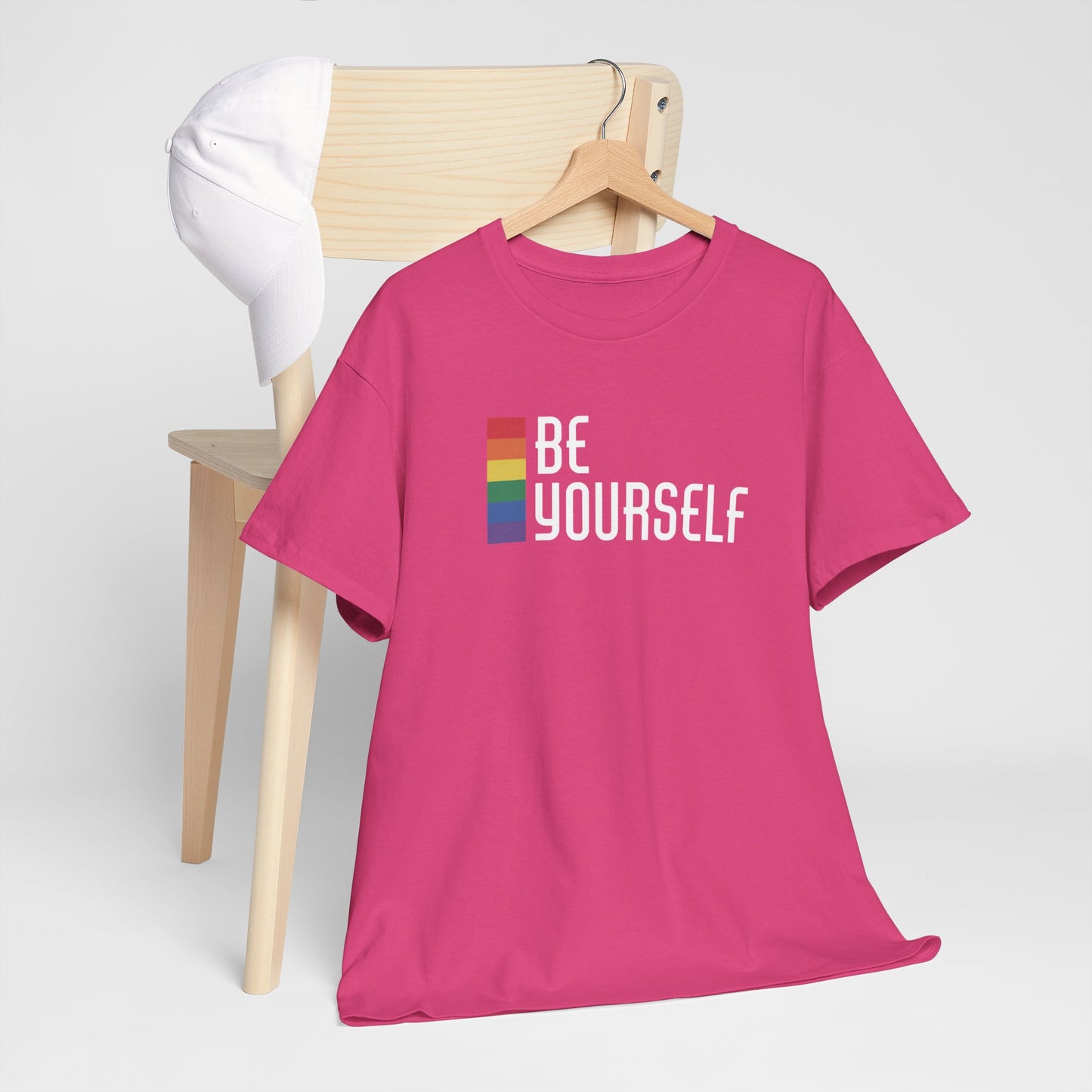 Gay Pride T-shirt - Be Yourself (witte tekst) - Oversized #24