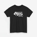 Zwart oversized T-shirt met opdruk “In My Mom Era” op borst