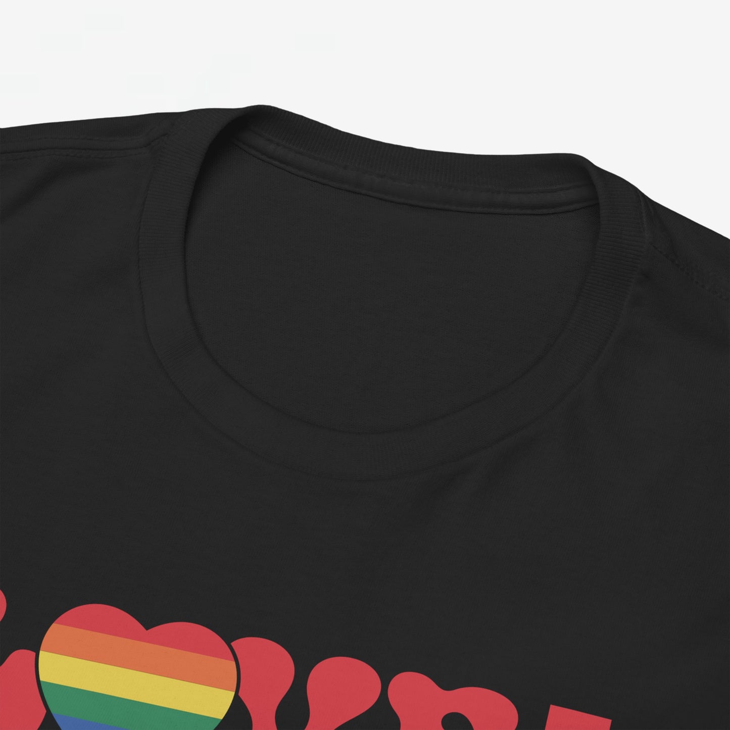 Gay Pride T-shirt - Love is about heart, not parts (witte tekst) - Oversized #30