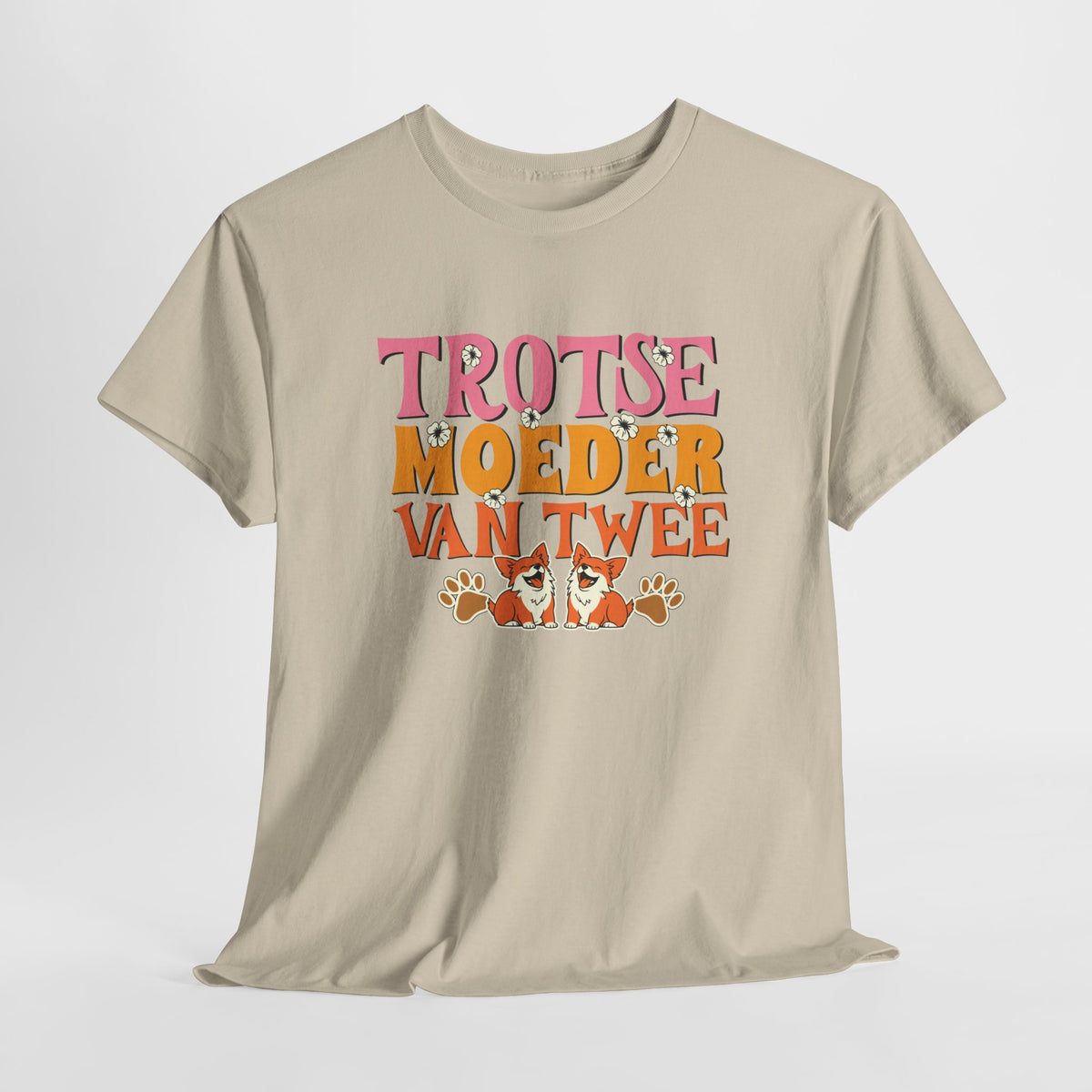 Beige T-shirt met ronde hals en kleurrijke opdruk met dierenillustraties