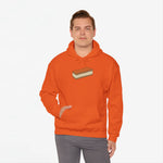 Oranje oversized hoodie gedragen met capuchon en voorprint van tompouce-schuimlaagje