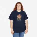 Donkerblauwe T-shirt met bloemenboeketprint en 'Familie Jansen' onder de afbeelding