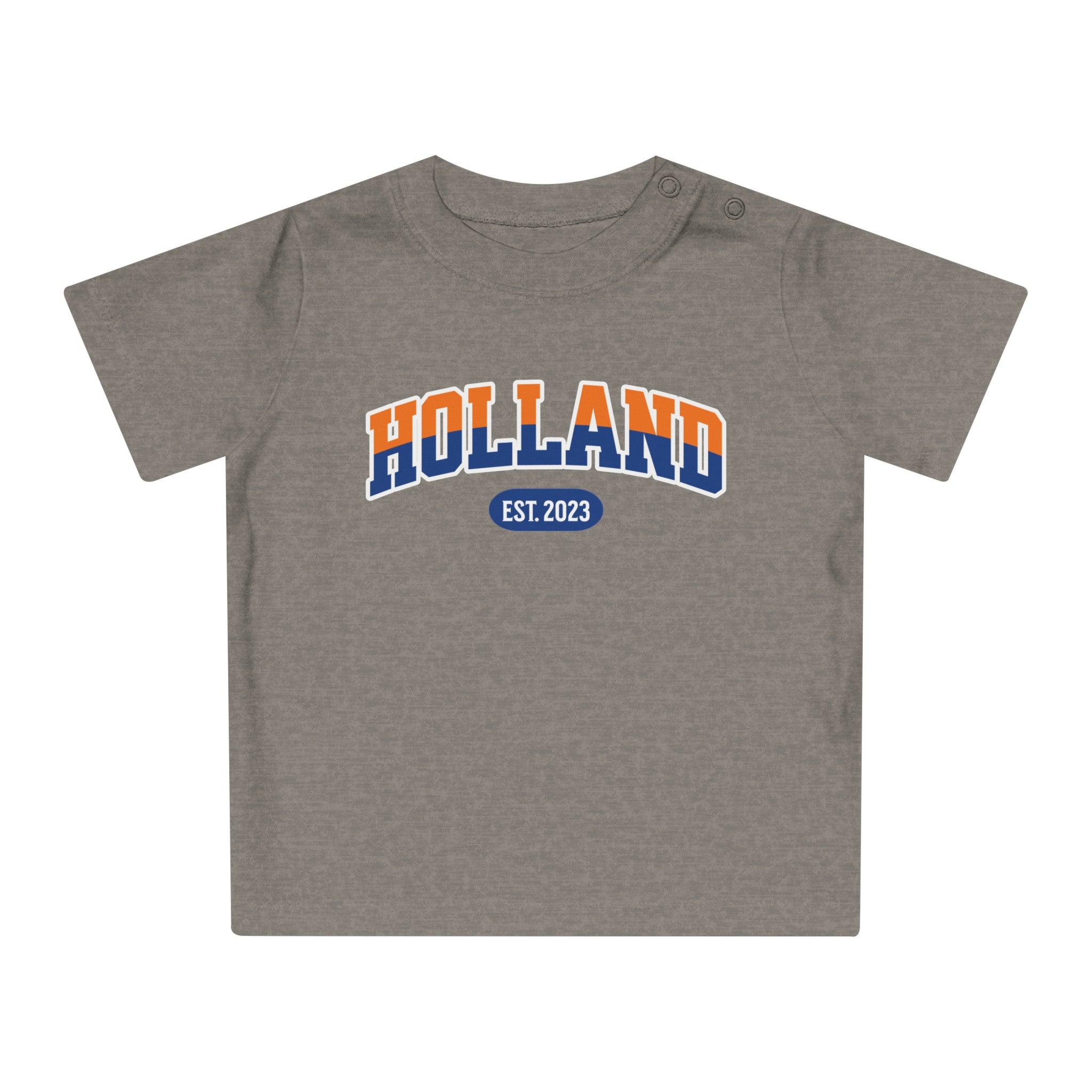 Baby T-shirt voor EK, WK en Koningsdag - Personaliseer met EST Jaar  - HOLLAND- oranje en blauwe tekst (Voorkant)
