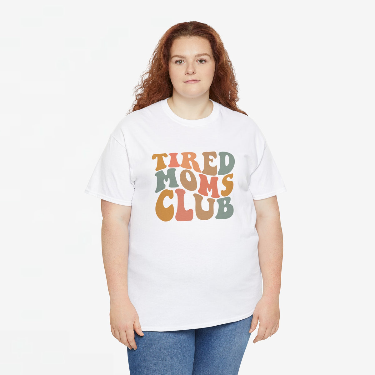 Witte oversized T-shirt met frontprint Tired Moms Club, ronde hals en korte mouwen