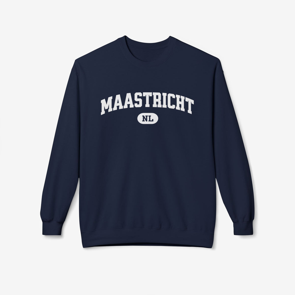 Donkerblauwe trui met 'MAASTRICHT' en klein 'NL'-embleem op de borst