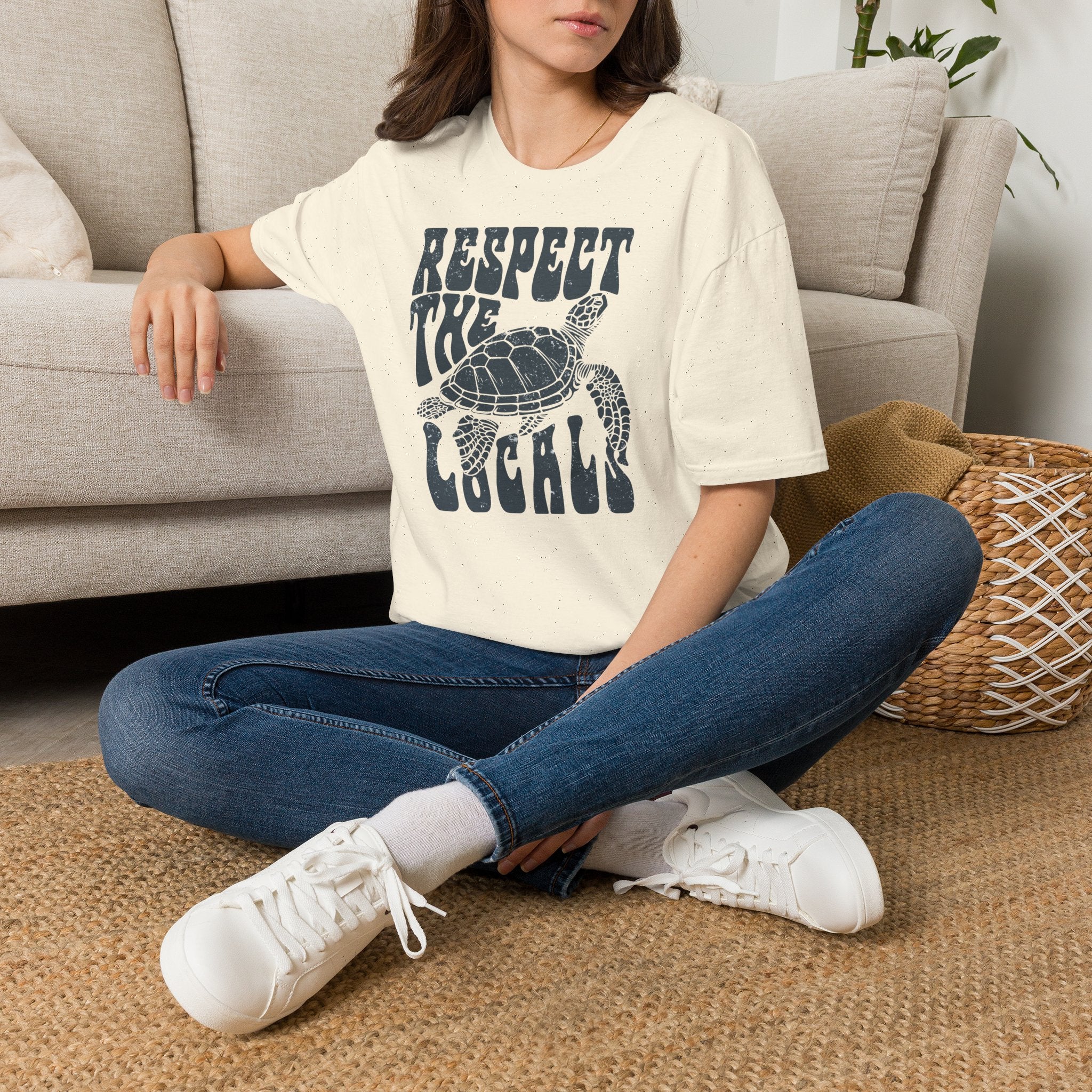 Dames Zomer T-shirt met print - Respect the locals | SkrrtShirt
