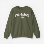 Olijfgroene trui met ronde hals en PRO-GAMER print met NL-logo