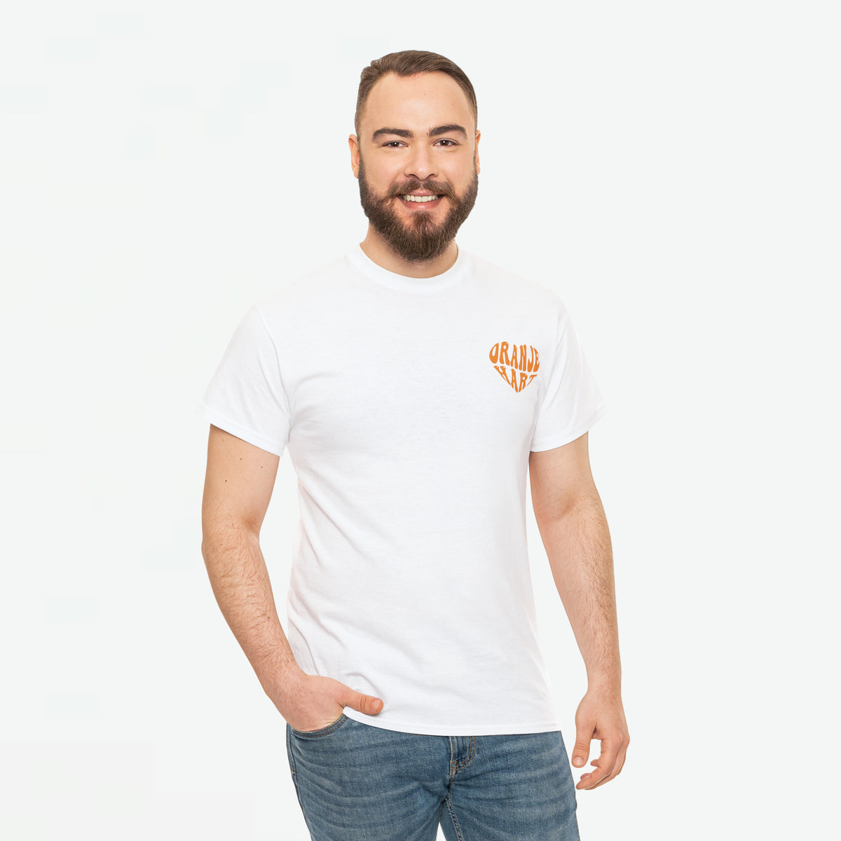 Wit heren t-shirt met ronde hals en kleine borstprint