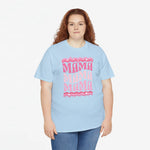 Lichtblauwe oversized T-shirt met roze “MAMA”-print op de borst