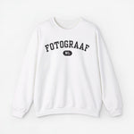 Witte sweater met ronde hals en FOTOGRAAF-print met NL-logo