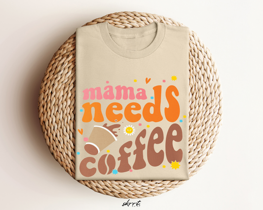 Moederdag Mama Cadeau - T-shirt - Mama Needs Coffee - Oversized - #22