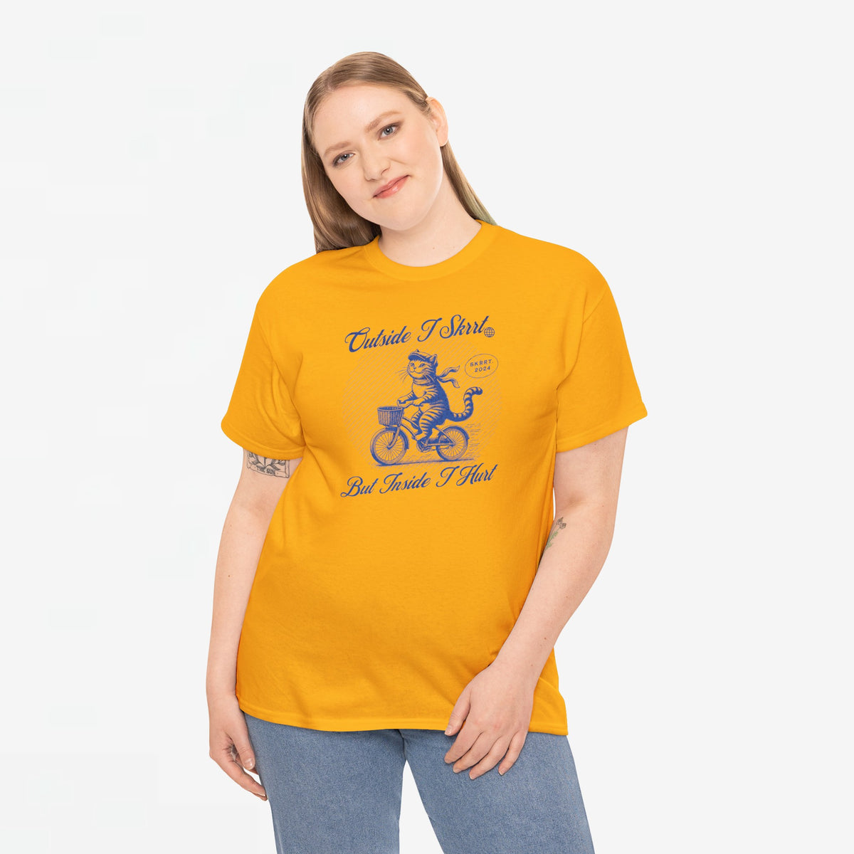 Oranje oversized T-shirt met blauwe fietsende kattenprint vooraan