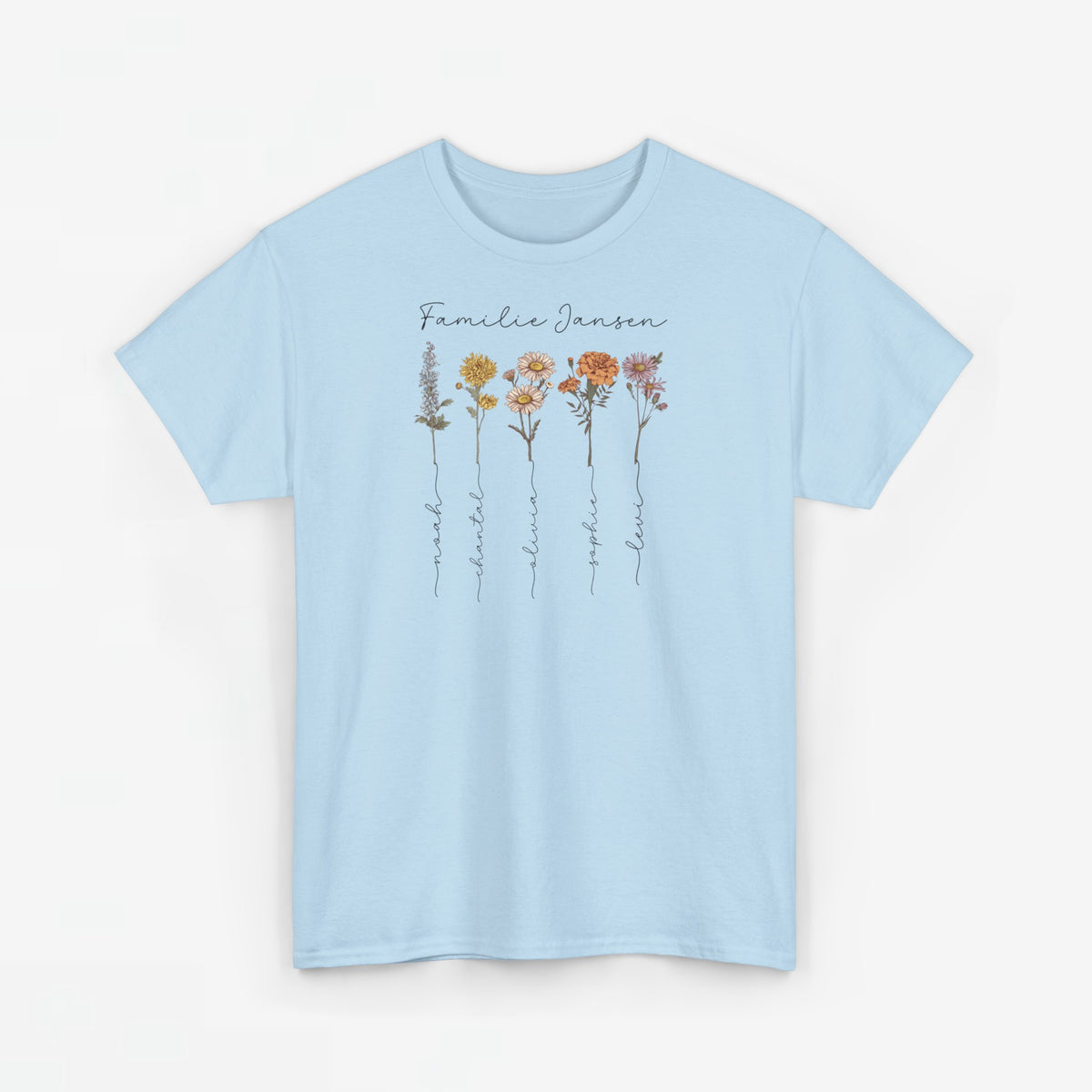Lichtblauw T-shirt met ronde hals en bloemenprint met namen op de borst