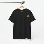 Zwart dames T-shirt aan kleerhanger met kleine borstprint van biervat