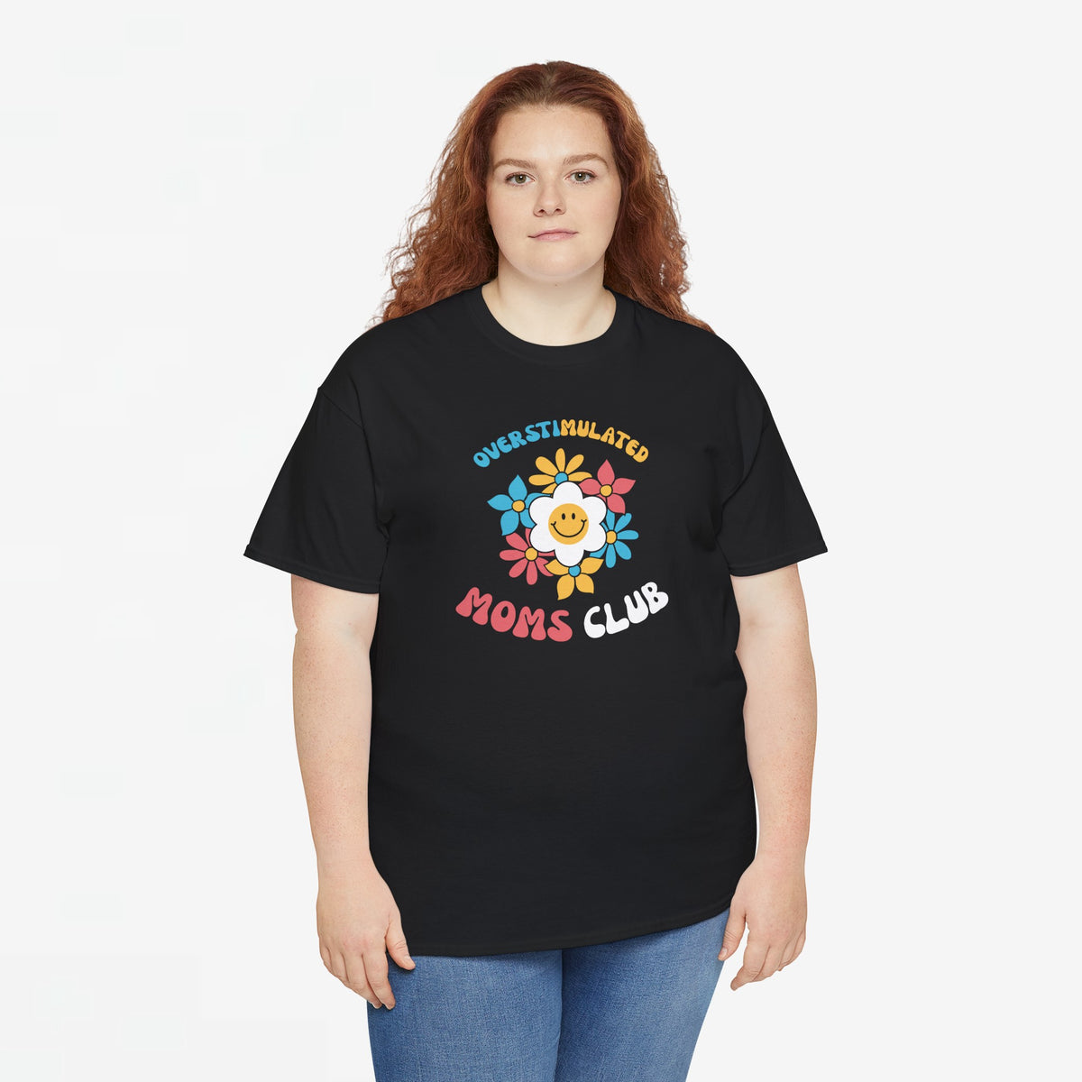 Zwart oversized T-shirt met ronde hals en bloemenprint 'OVERSTIMULATED MOMS CLUB'.