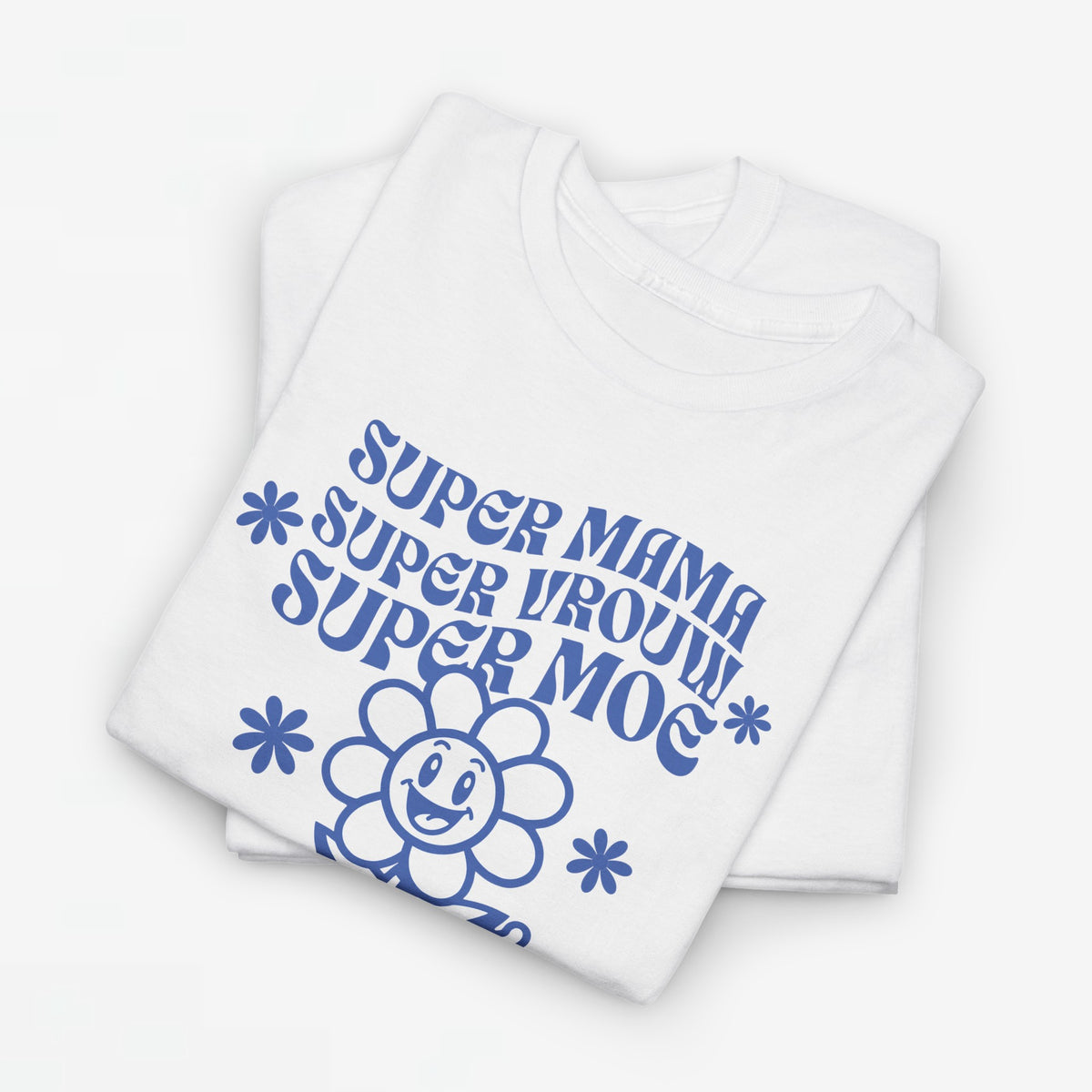 Oversized witte t-shirt met blauwe moederdag-tekst en bloem/knuffelprint