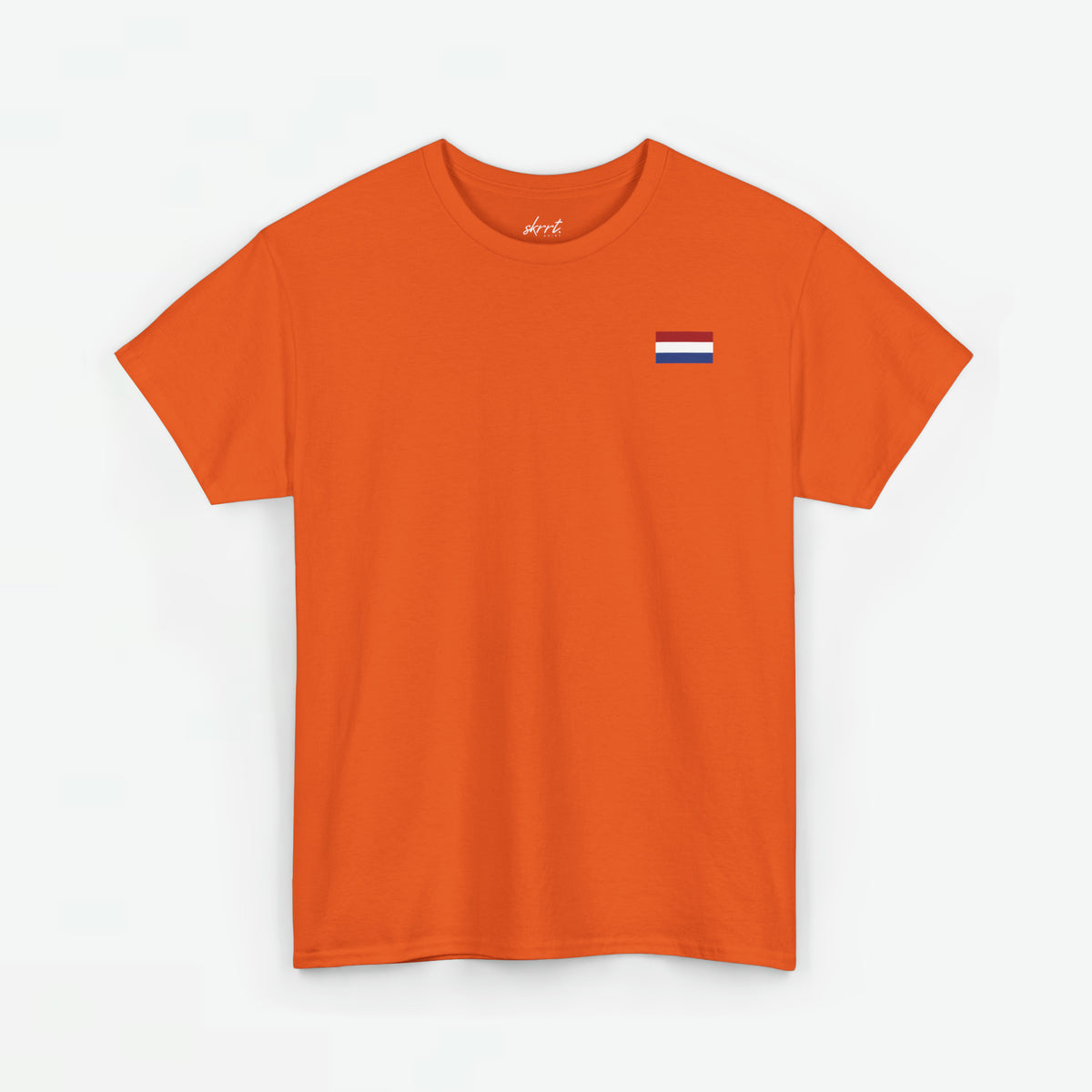 Oranje T-shirt met kleine Nederlandse vlagprint op de borst