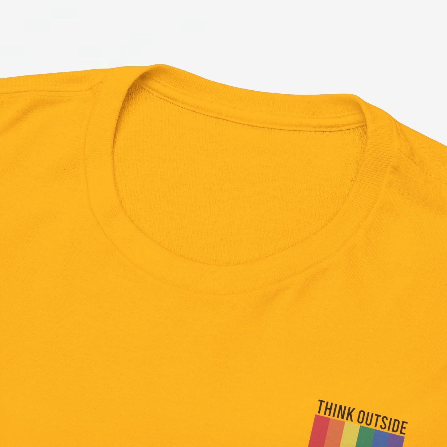 Gay Pride T-shirt - Think Outside The Box (zwarte tekst) - Back Print - Oversized #29