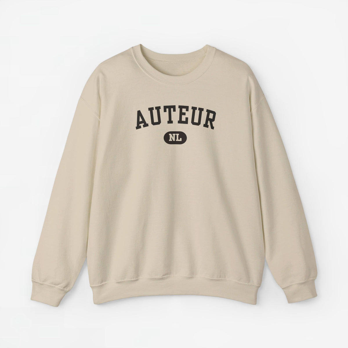 Beige sweater met ronde hals en borstprint 'AUTEUR' NL.