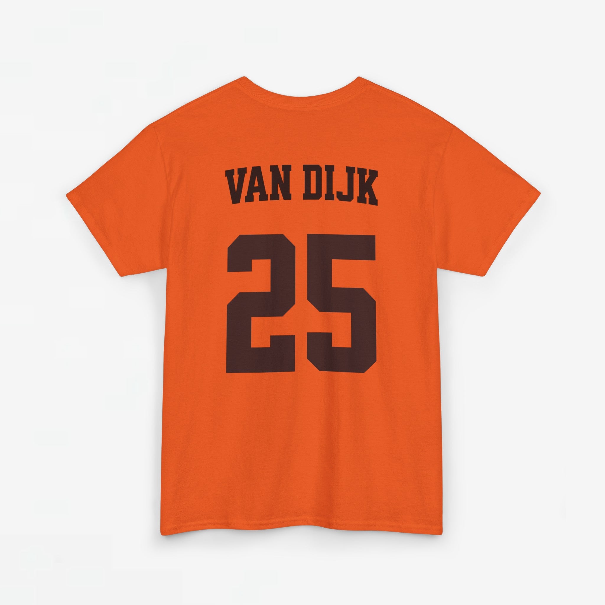 Oranje T-shirt voor EK, WK en Koningsdag - Personaliseer met Naam & Rugnummer - LEEUW + Naam (zwarte tekst)