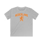 Lichtgrijze kinder voetbalshirt met NEDERLAND-logo en leeuwembleem op de borst.