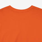 Oranje T-shirt met effen achterkant, geen zichtbare print.