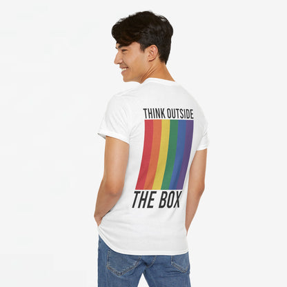 Gay Pride T-shirt - Think Outside The Box (zwarte tekst) - Back Print - Oversized #29