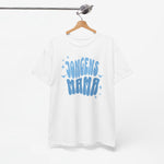 Witte T-shirt met blauw opschrift “JONGENS MAMA” aan de voorkant, korte mouwen