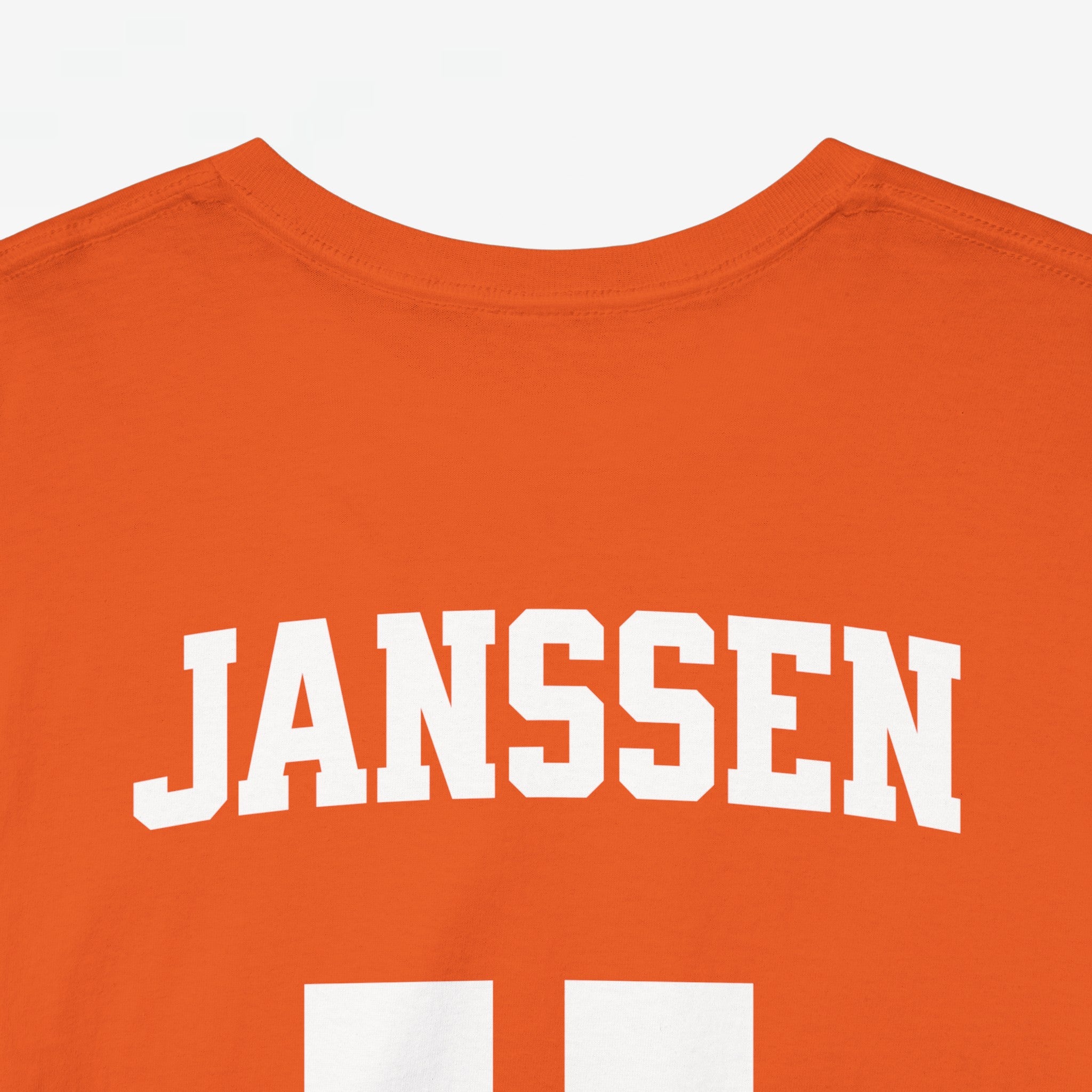 Oranje T-shirt voor EK, WK en Koningsdag - Personaliseer met Naam & Rugnummer - Nederlandse Vlag (witte tekst)