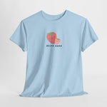 Lichtblauwe T-shirt met ronde hals en korte mouwen, centrale aardbei-print “Beste Mama”.