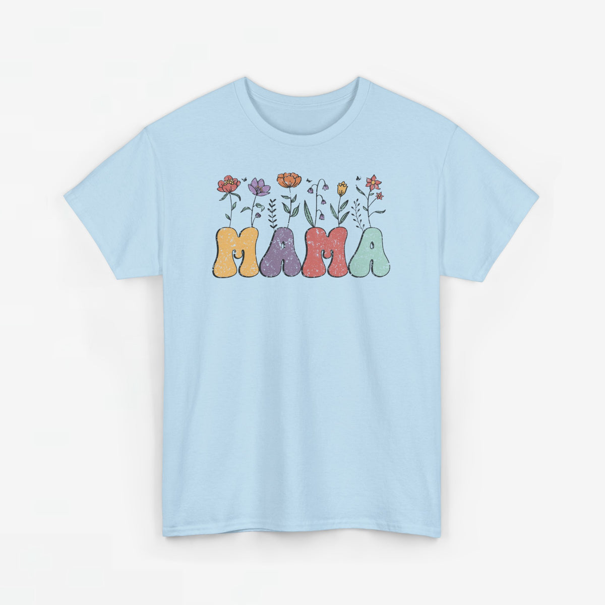 Oversized T-shirt voor mama in lichtblauw met kleurrijke bloemen en MAMA-tekst op borst