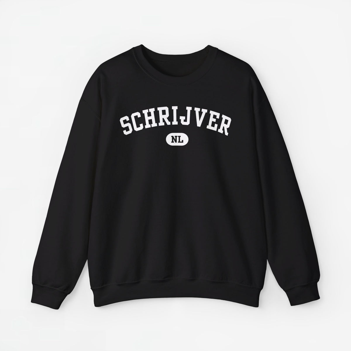 Zwarte sweater met ronde hals en borstprint “SCHRIJVER” met NL-badge