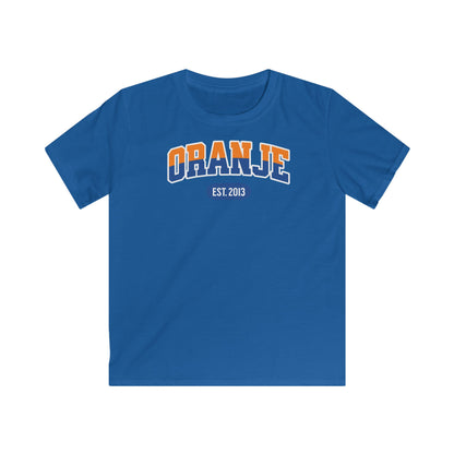 Kind Voetbal T-shirt - EK, WK en Koningsdag Kinderkleding - Personaliseer met Naam, Jaar & Rugnummer - ORANJE  (oranje en blauwe tekst)