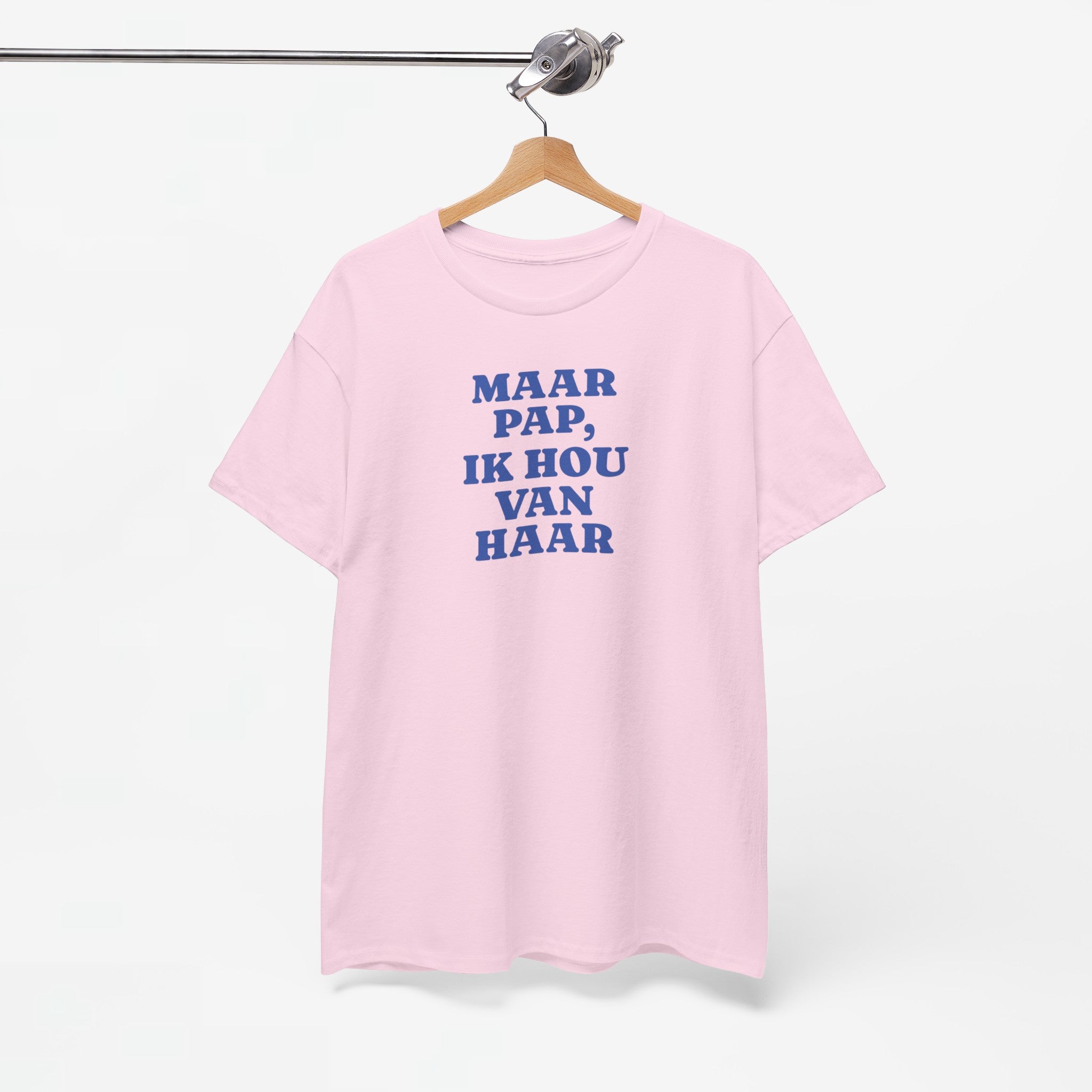 Gay Pride T-shirt -  Maar Pap, Ik Hou Van Haar (blauw tekst) - Oversized Tee